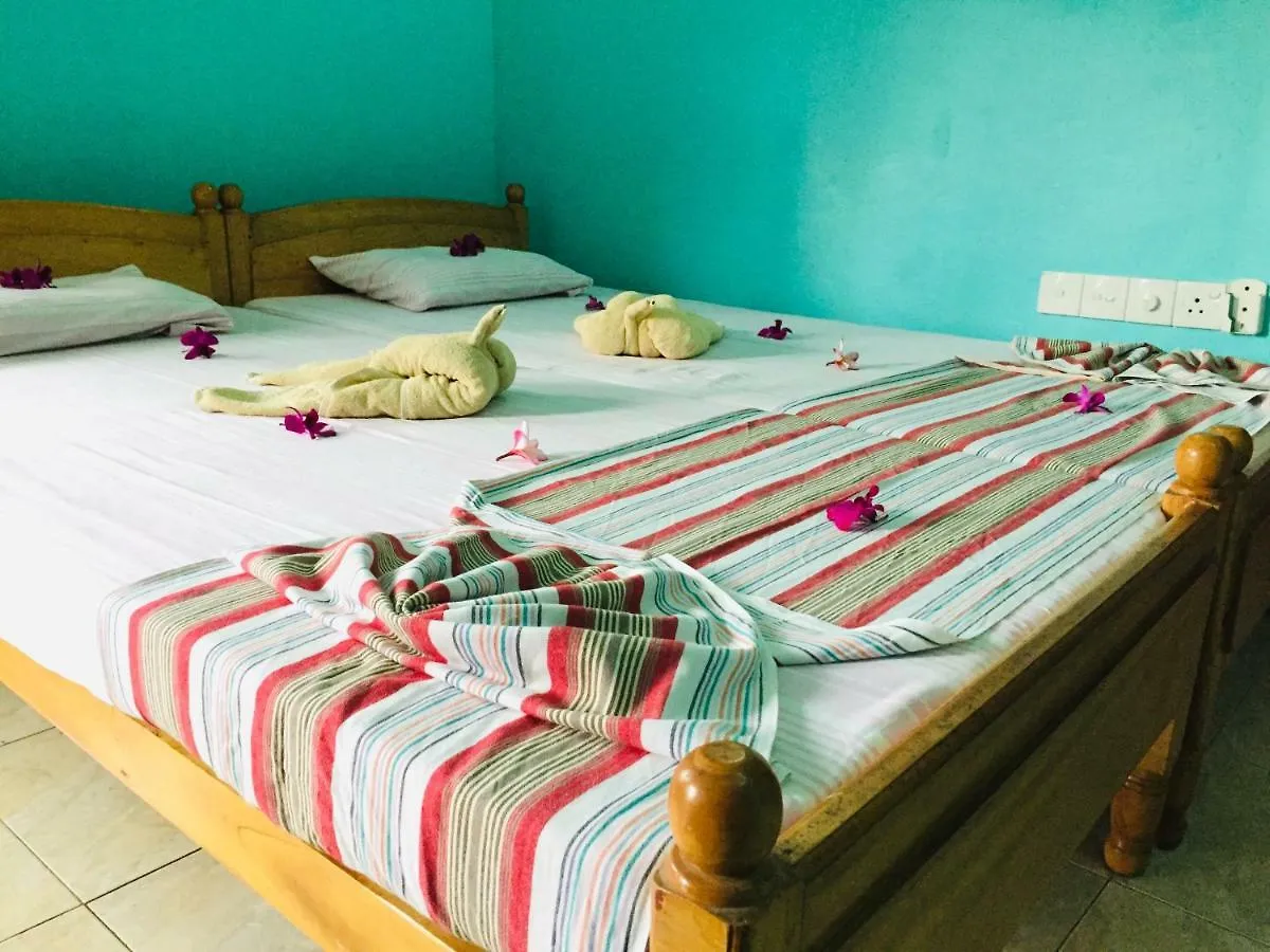 Homestay White House Apartment Negombo