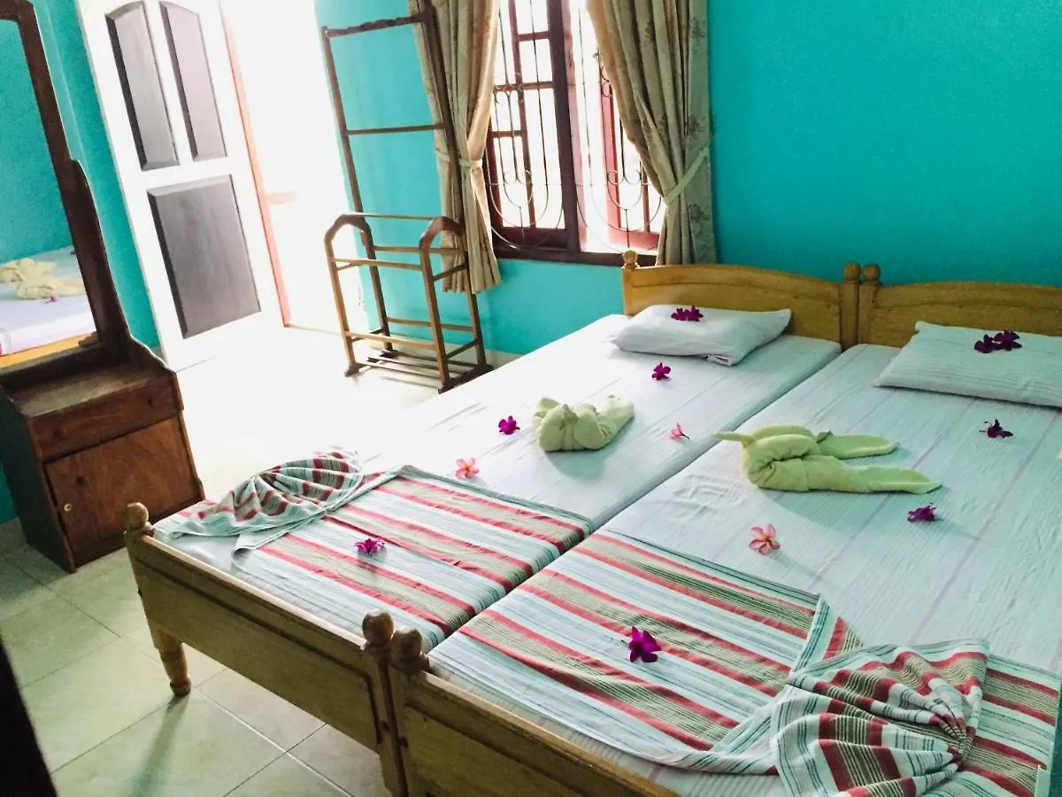 White House Apartment Negombo Homestay